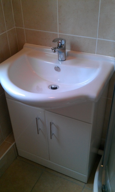 image of new sink installed by JR40
